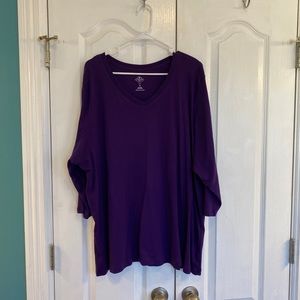 3x St. John’s Bay V-neck T-shirt